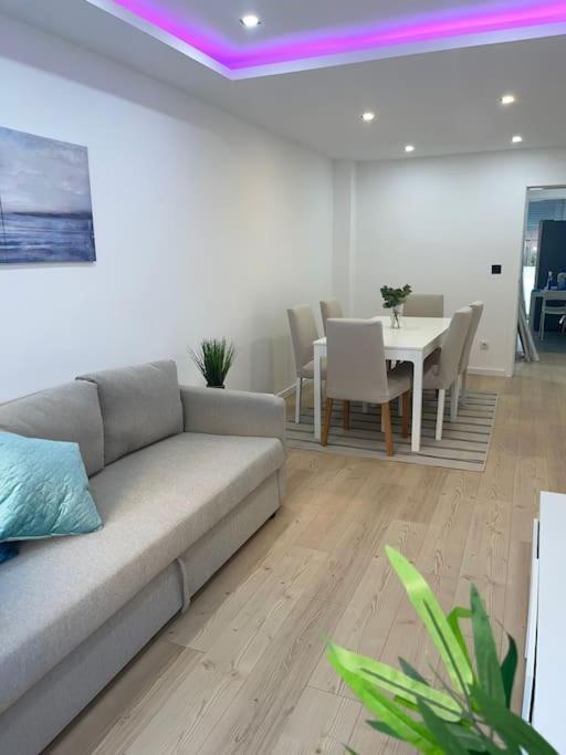 Lovely 2 Bedroom Apartment In South Lisbon Barreiro  Exteriér fotografie
