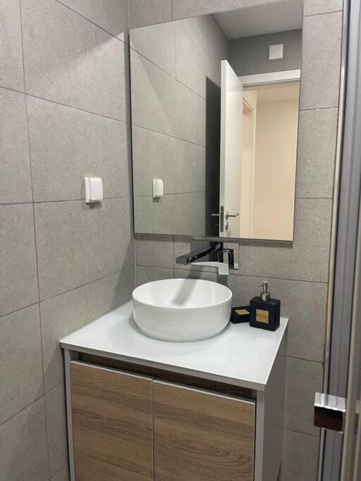 Lovely 2 Bedroom Apartment In South Lisbon Barreiro  Exteriér fotografie